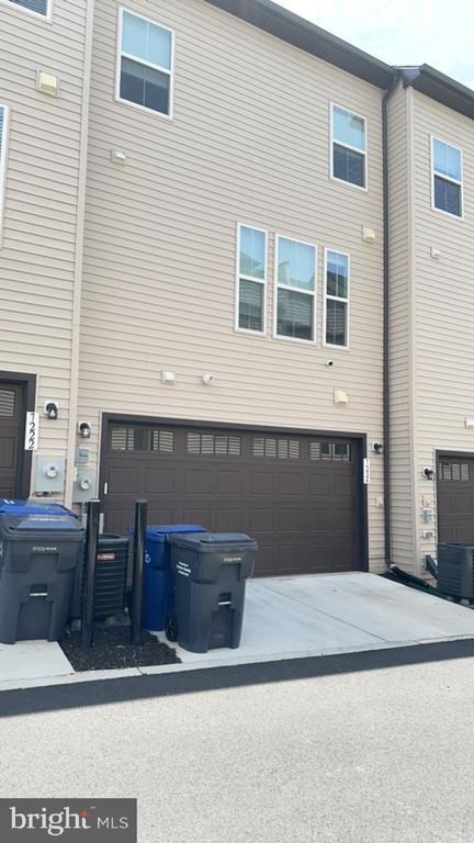Foto del edificio - 7224 Mountaineer Dr