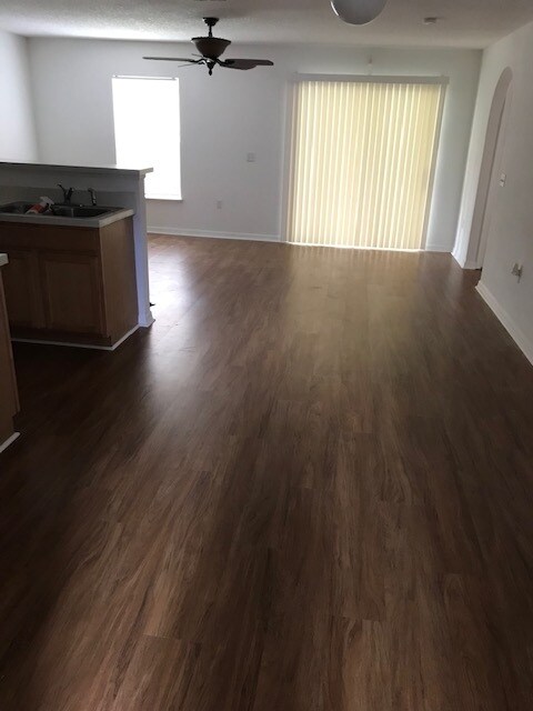 Foto del edificio - 87045 Kipling Dr