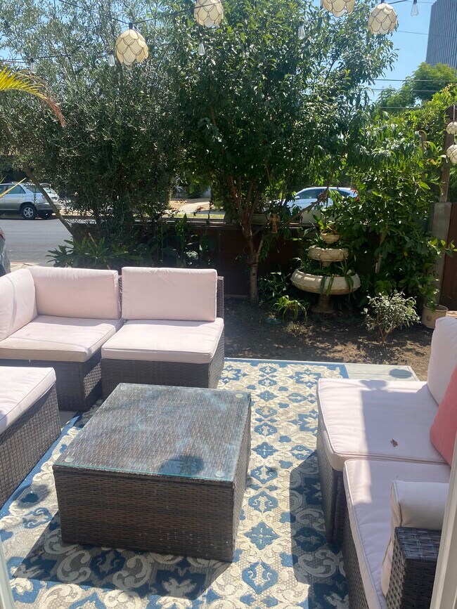 Foto del edificio - 11323 Mississippi Ave