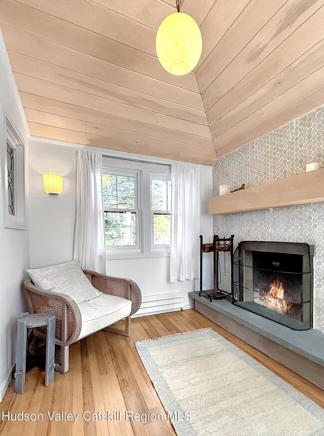 Foto del edificio - 299 Wittenberg Rd