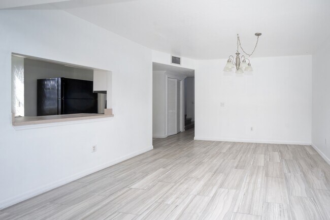 Building Photo - ICW_143 Mango Dr