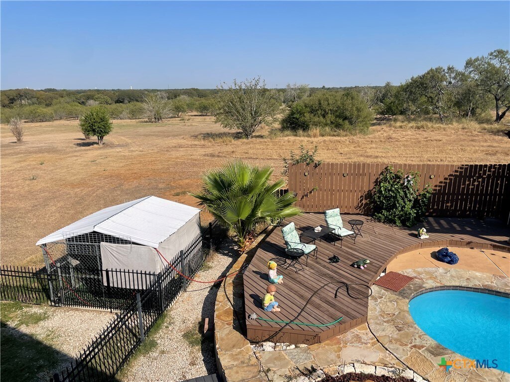 Foto del edificio - 16835 FM725