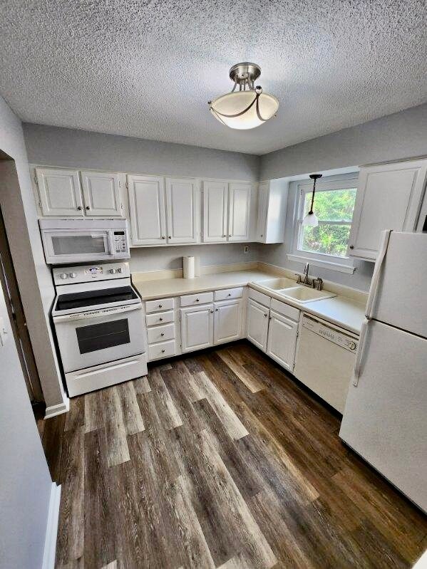 Foto del edificio - 131 Edgewater Ln