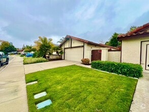 Building Photo - 4755 Maclura St