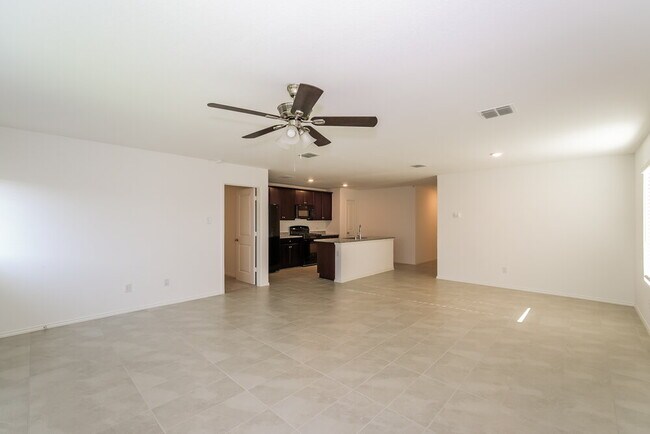 Building Photo - 14704 Red Arroyo Ln