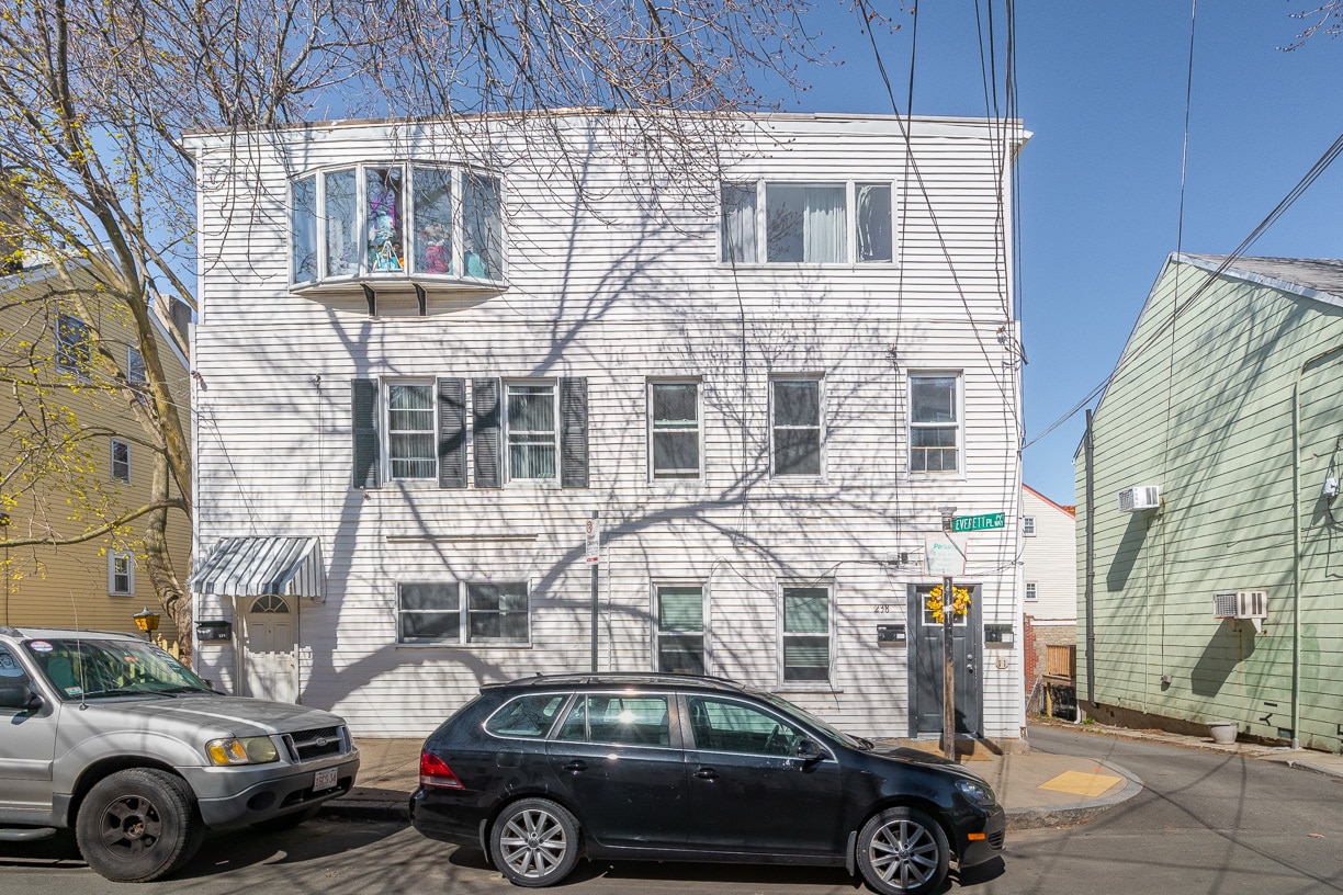 Photo - 238 Everett St