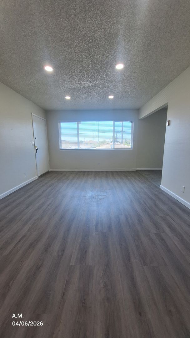 Foto del edificio - 13322 Cordary Ave