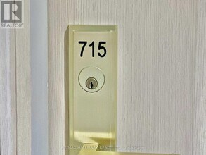 Building Photo - 621 Sheppard Ave E