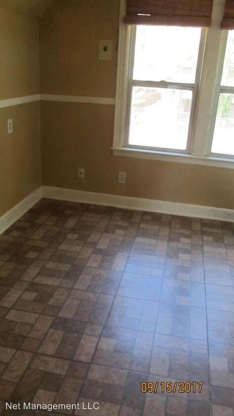 Foto del edificio - 227 McCullough