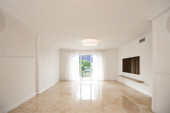 Foto del edificio - 50 Alhambra Cir