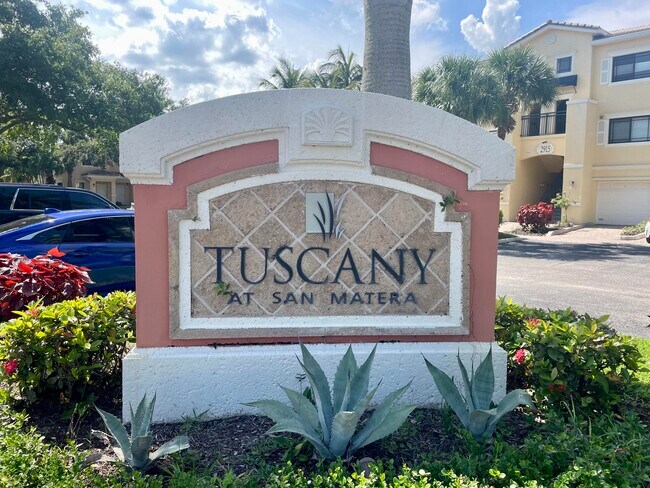 Building Photo - 2915 Tuscany Ct
