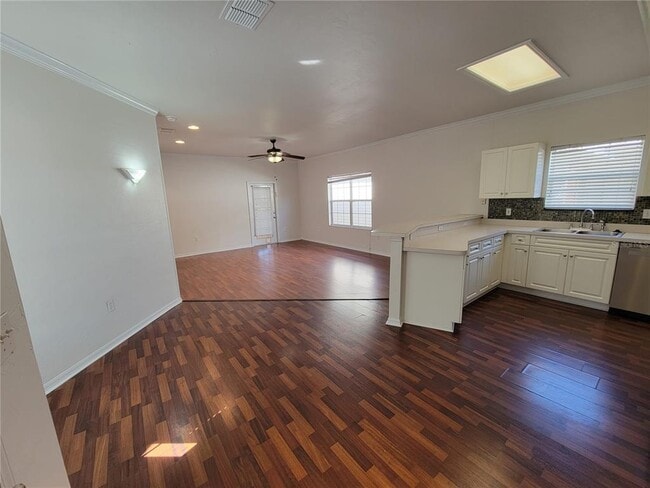 Building Photo - 4724 NW 78th Rd