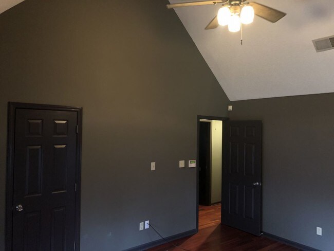 3 2 With Finished Basement And Fenced In Yard House For Rent In Cartersville Ga Apartments Com