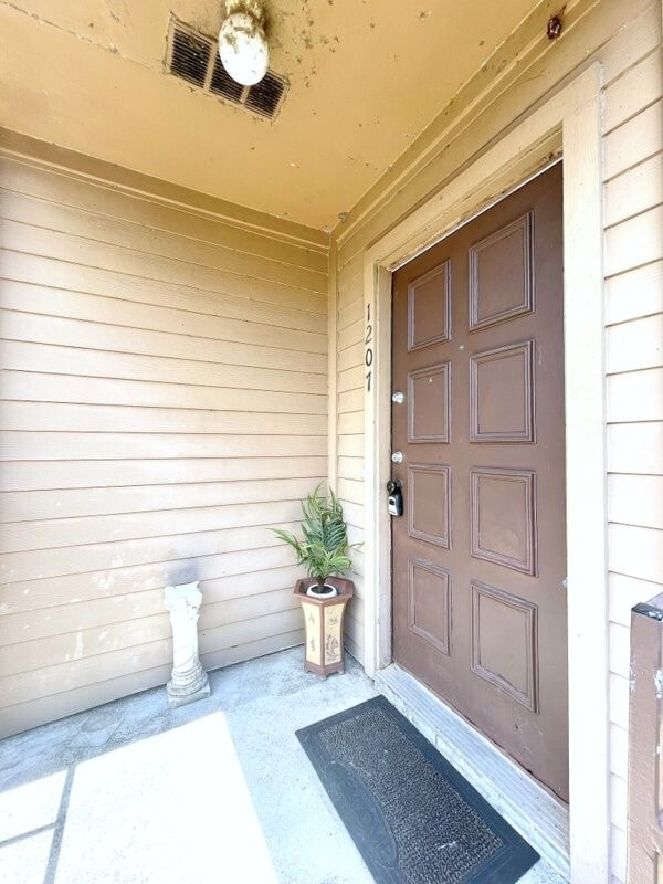 Building Photo - 10555 Turtlewood Ct