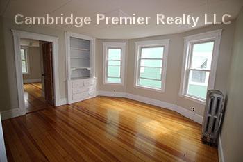 Primary Photo - 83 Conwell Ave