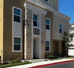 Building Photo - 765 Winchester Dr