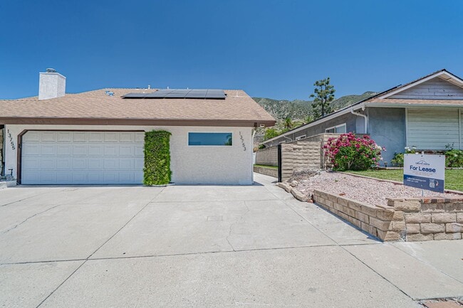 Foto del edificio - ADU 2 Bedroom for Rent in Sylmar!