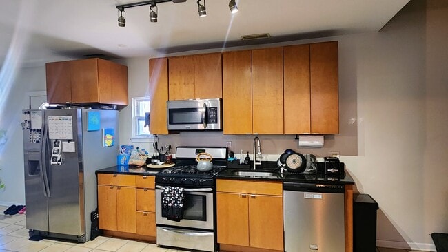 Foto del edificio - 1732 W 18th Pl