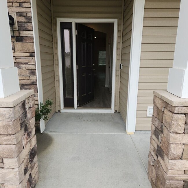 Foto del edificio - Four Bedroom Home, Long Term Rental - Conway, SC