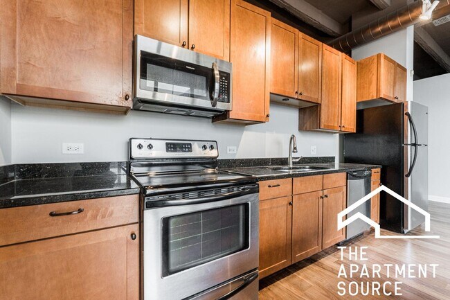 Foto del edificio - 4131 W Belmont Ave