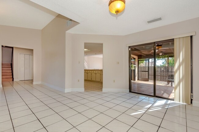 Building Photo - 9025 SW 112th Ct