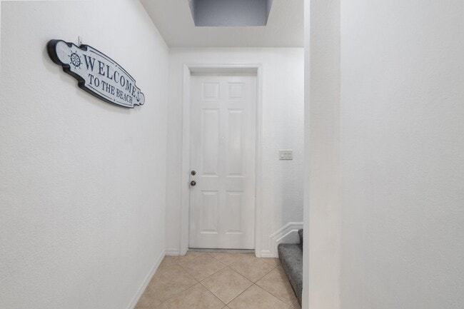 Building Photo - 16073 Via Solera Cir