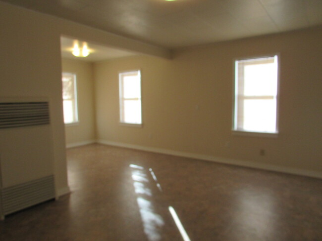 Foto del edificio - $900 3 Bedroom/1 Bath Spacious Home, Locat...