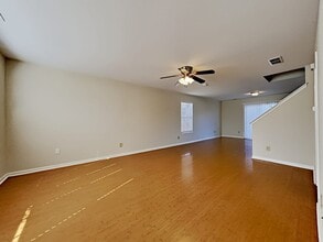 Building Photo - 826 Littleton Dr
