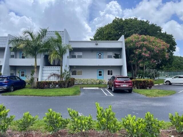 Building Photo - 2600 Fiore Way