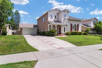 Building Photo - 1763 Naples Ave