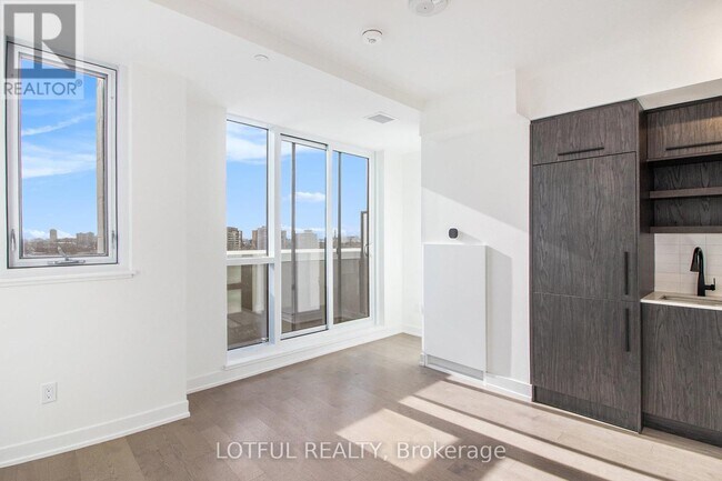 Photo du bâtiment - 560-560 Rideau St