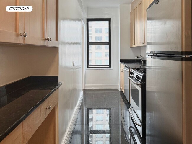 Foto del edificio - 210 E 68th St