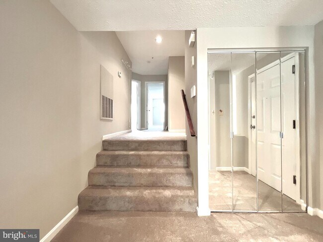 Foto del edificio - 257 S Pickett St