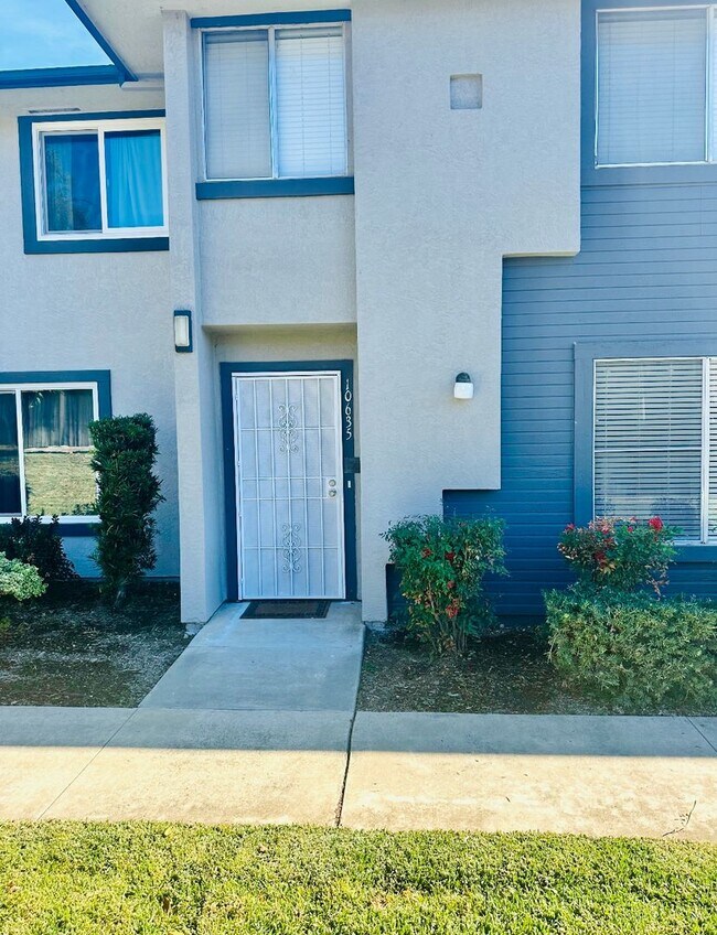 Foto del edificio - ***$500-OFF MOVE IN (IMMEDIATE) SPECIAL***...