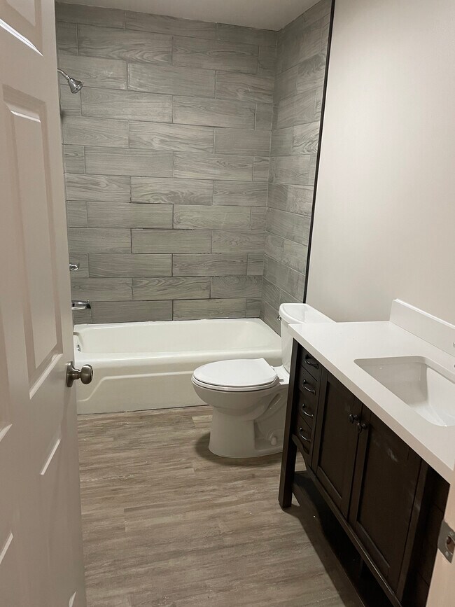 1021 West Dr, Westwego, LA 70094 House Rental in Westwego, LA