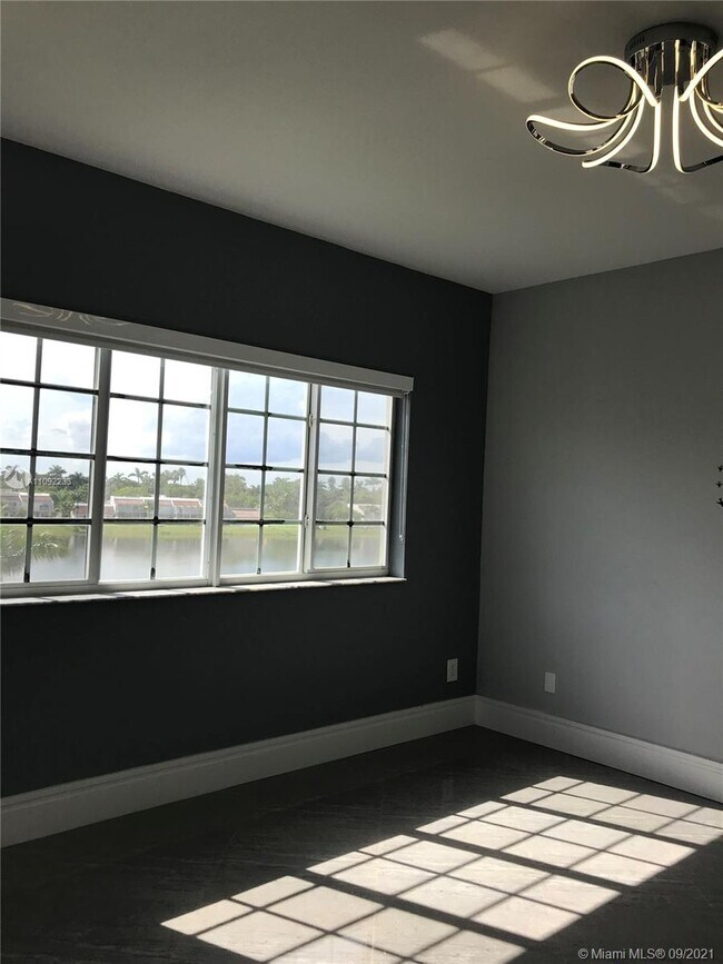 Foto del edificio - 10720 NW 66th St