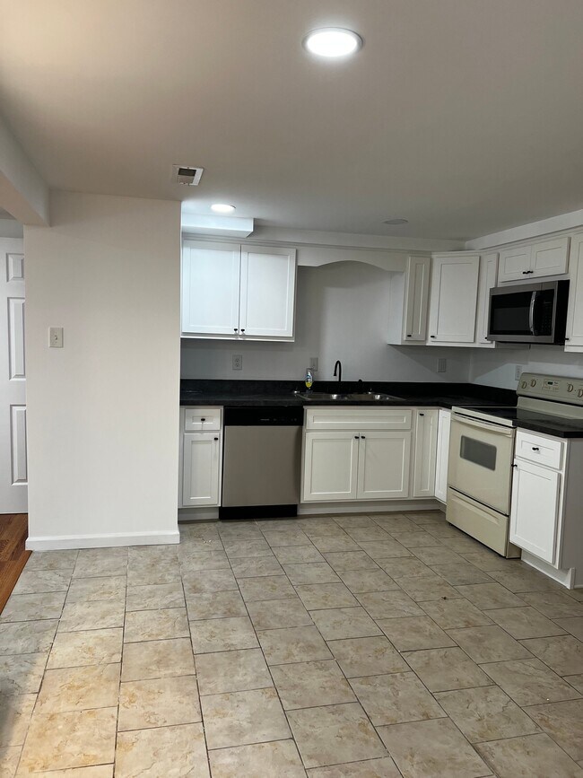 Foto del edificio - 4432 Mockingbird Ln