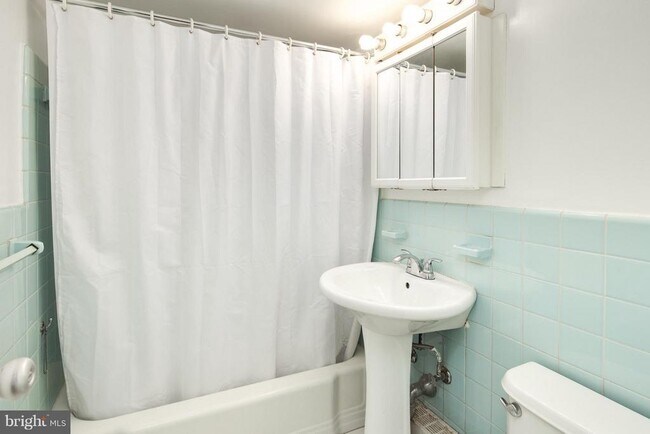 Foto del edificio - 940 25th St NW