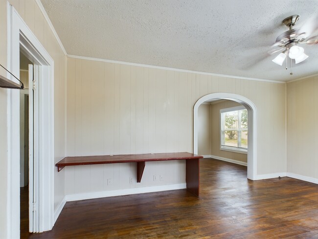 Photo - 3812 Old College Rd House