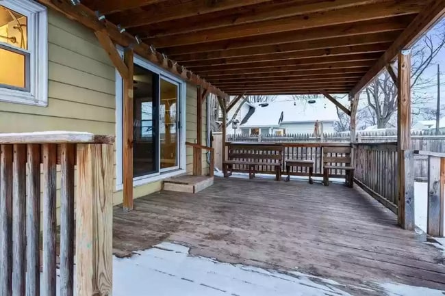 Foto del edificio - 705 Draper St