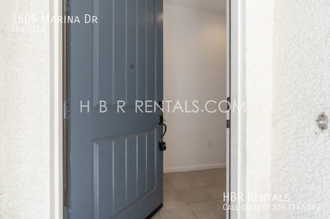 Building Photo - 1609 Marina Dr