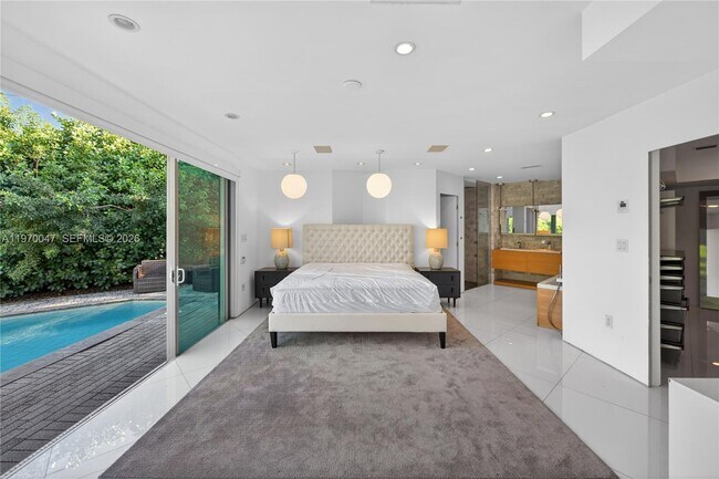 Foto del edificio - 1000 N Shore Dr