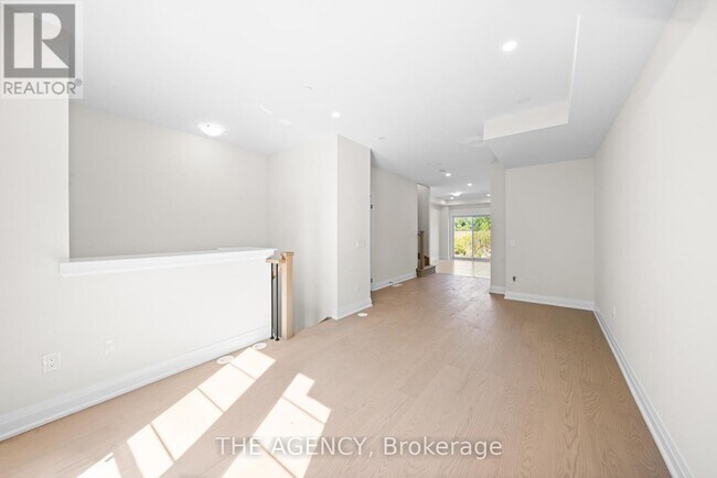 Building Photo - 22-22 Marret Ln