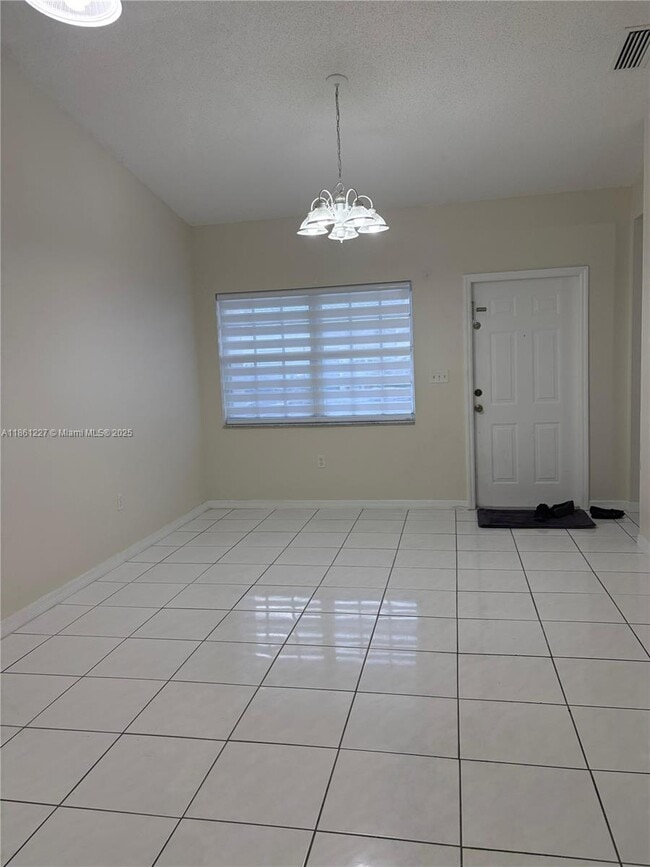 Building Photo - 14659 SW 126th Pl