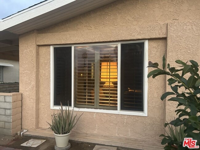 Foto del edificio - 74584 Nevada Cir E