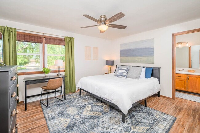 Foto del edificio - 1209 W Ridgeview Dr