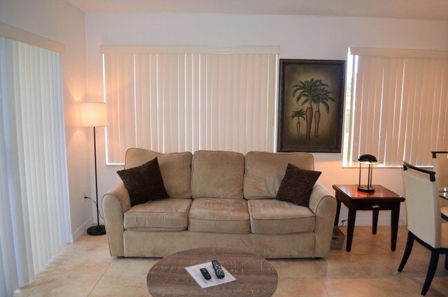 Foto del edificio - 10270  Courtside Lane B