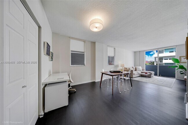 Foto del edificio - 115 SW 11th St