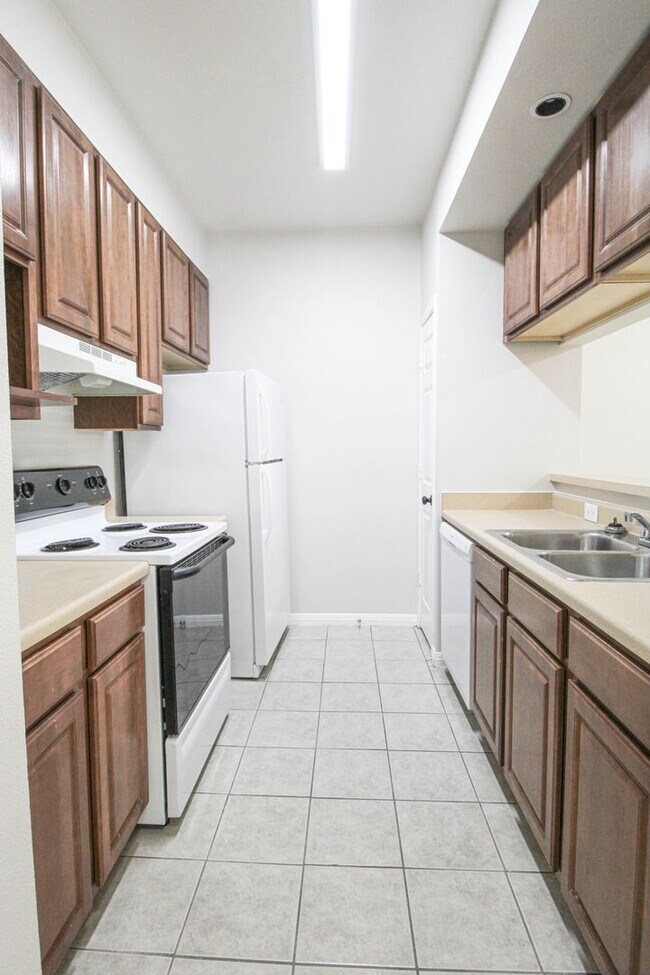 Foto del edificio - 530 Dukeway Dr