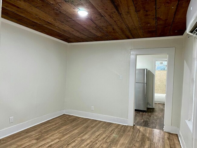 Photo - 6833 Avenue C Apartment